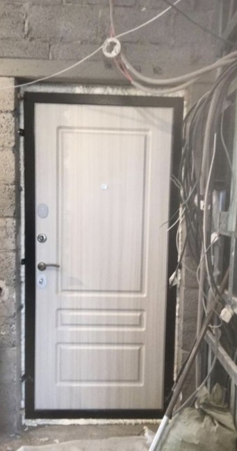 Дверь ZMD Черный кварц 116 Сандал светлый