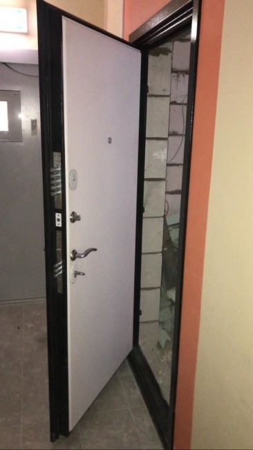 Дверь ZMD Черный кварц Гладкая Сноу Дверь ZMD Черный кварц Гладкая Сноу